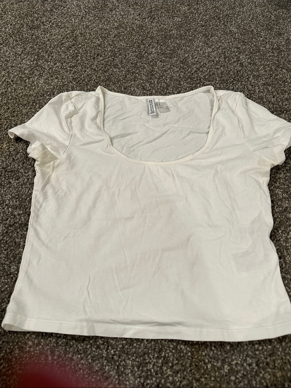 Divided White Scoop Neck Short Sleeve Tee - Classic Fit